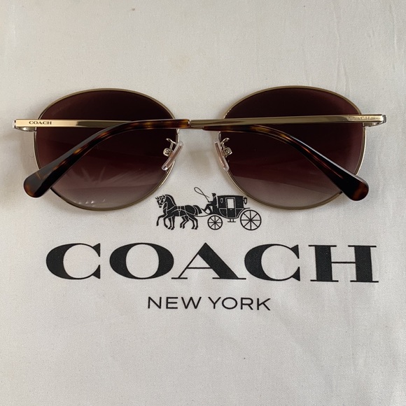 Coach Lia Round Sunglasses - Picture 7 of 14